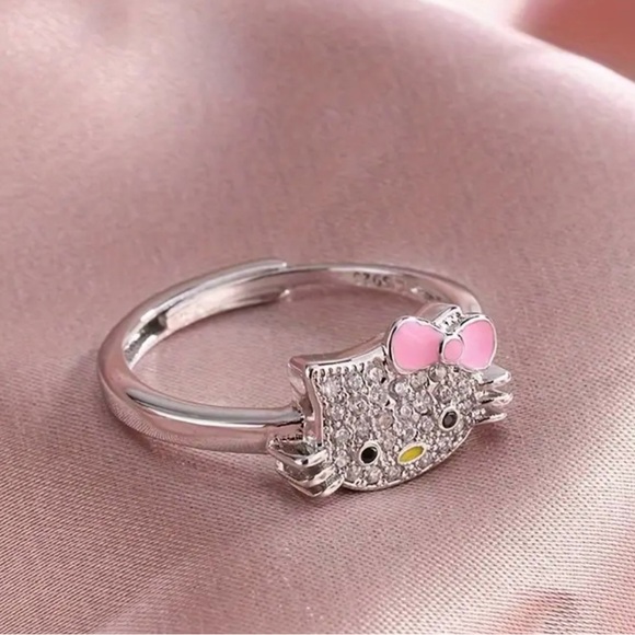 Exquisite Officially Licensed Hello Kitty Adjustable Ring - Picture 2 of 5